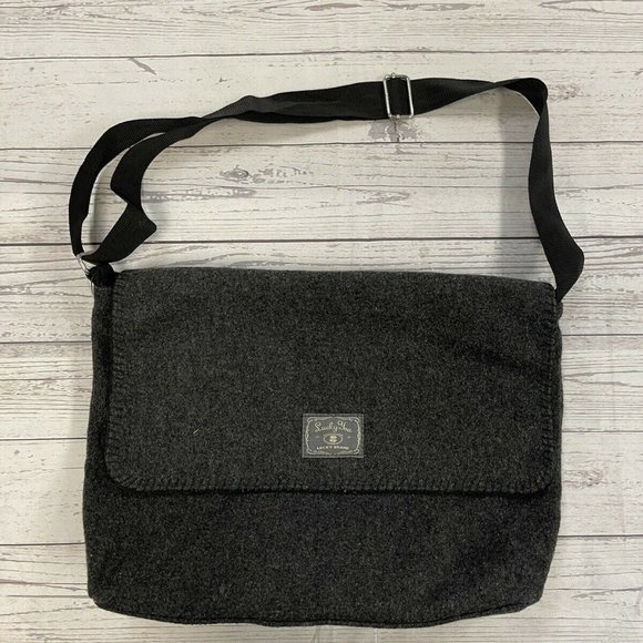 Lucky Brand Other - Lucky Brand Mens “Lucky You” Felted Wool Messenger Bag